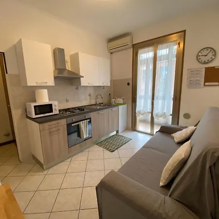Little And Cozy Flat Near Venice